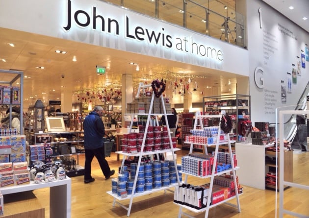 Lewis uk. Универмаг John Lewis. John Lewis London. Джон Льюис магазин. John Lewis блоггер.