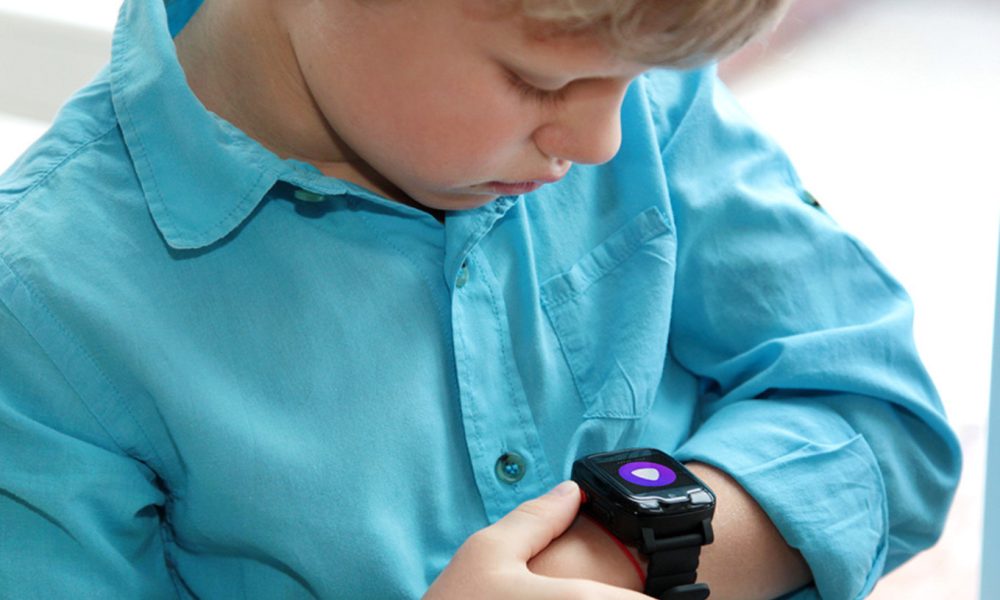 Elari выпустила умные детские часы с голосовым помощником «Алиса»