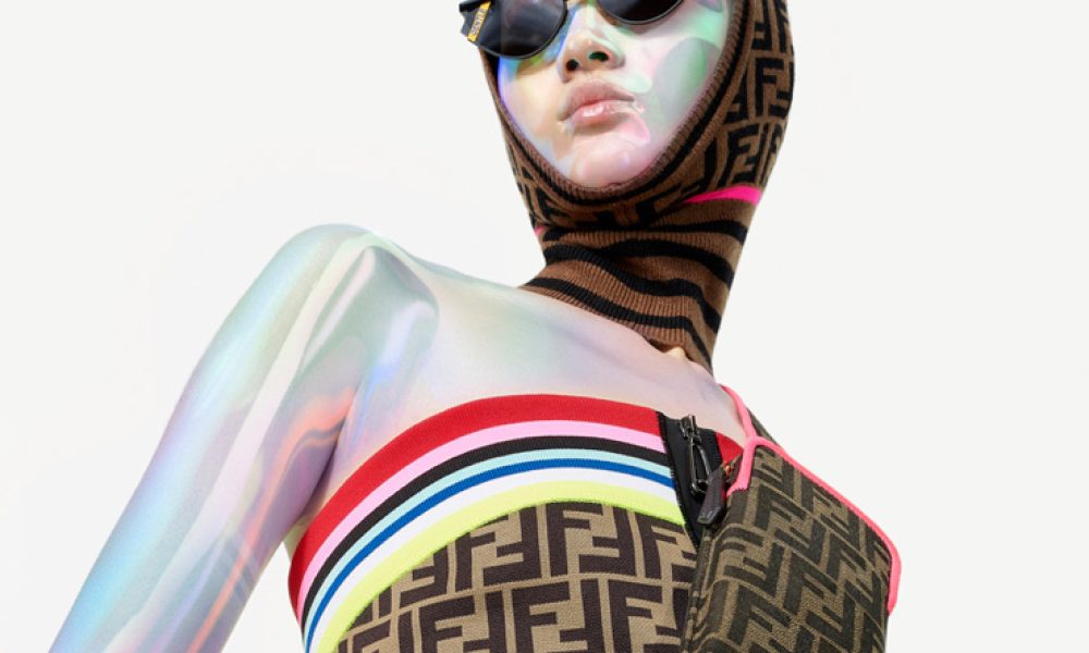 Fendi украсил лица моделей лукбука Instagram-маской
