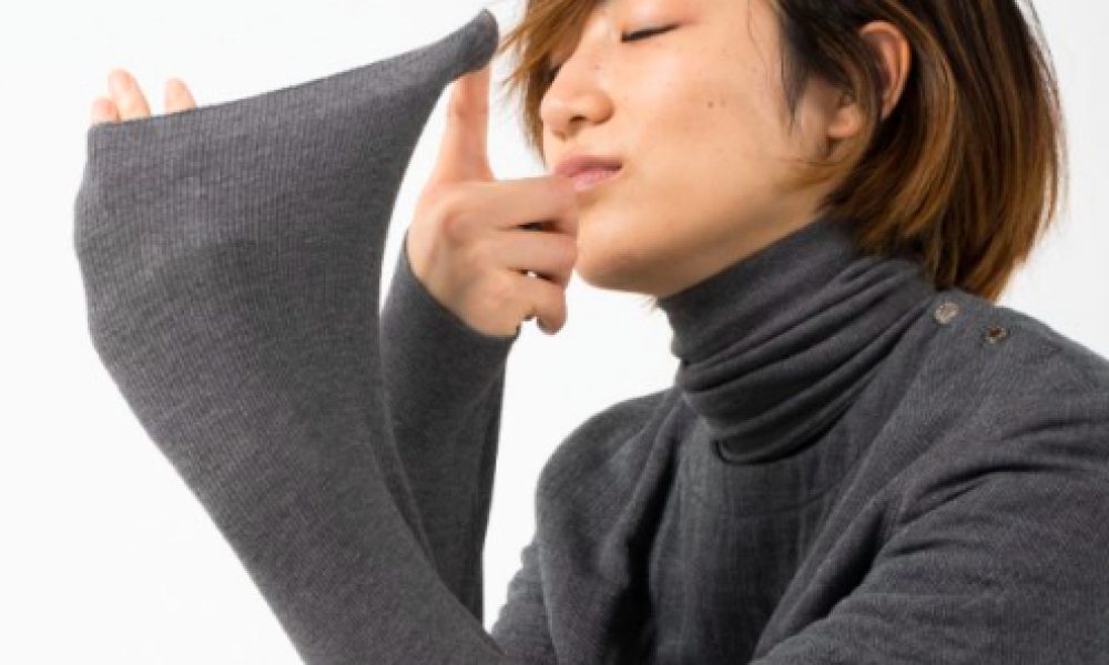 Японский бренд Senscommon создал одежду с активированным углем