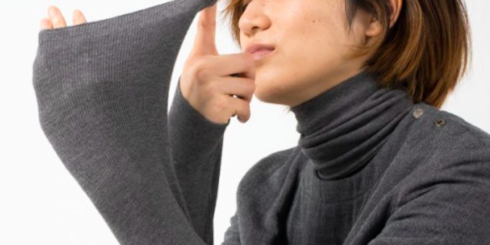 Японский бренд Senscommon создал одежду с активированным углем