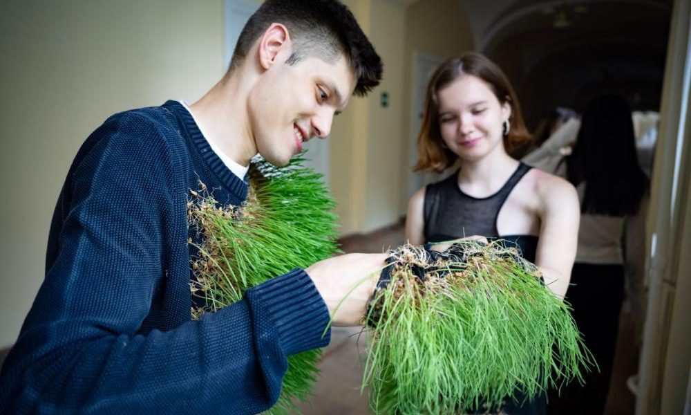 В Томске выпустили коллекцию одежды, изготовленную из растений