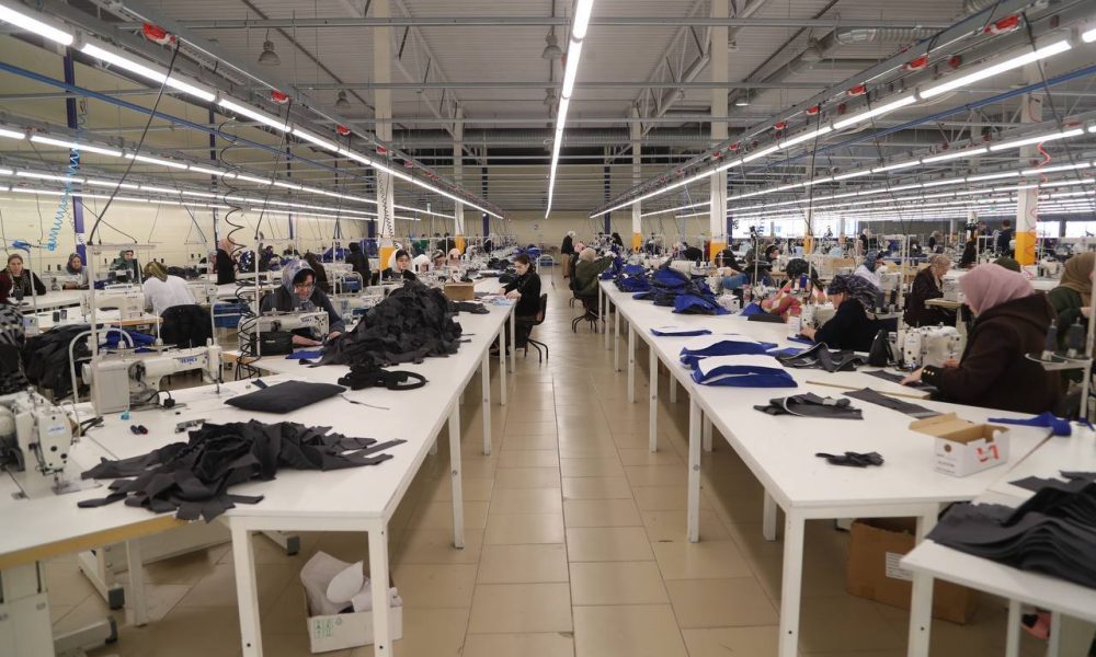 Швейная фабрика Ингушетии увеличила ассортимент спецодежды до 12 видов