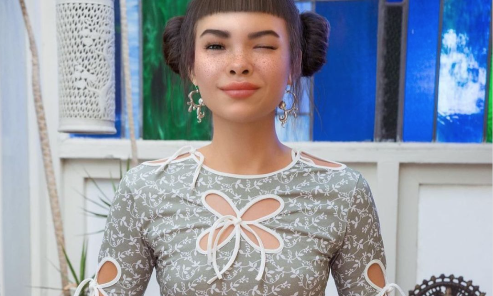 Виртуальный инфлюенсер Lil Miquela примерила топ J.Kim